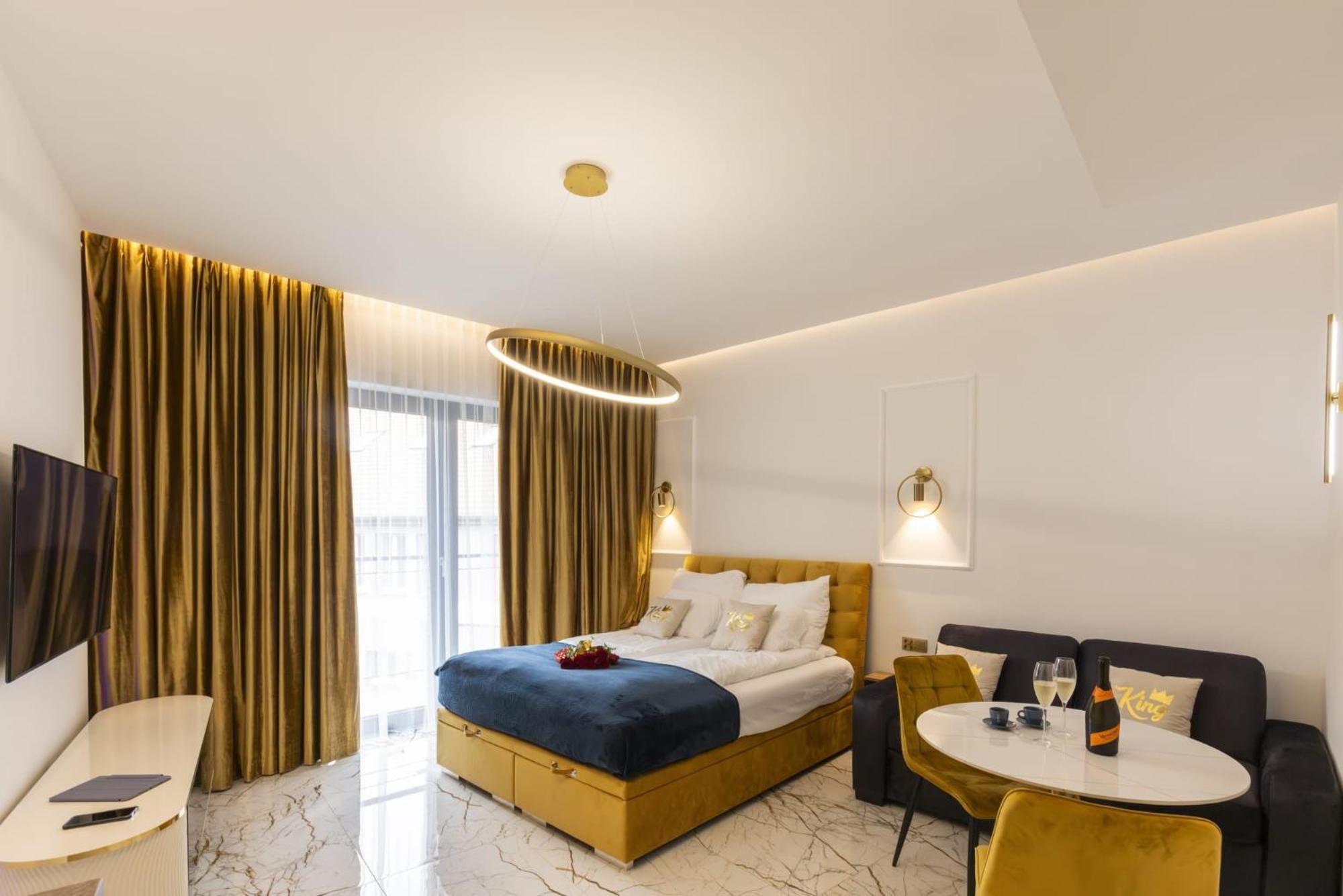 Apartment Hanza Tower King 2 &