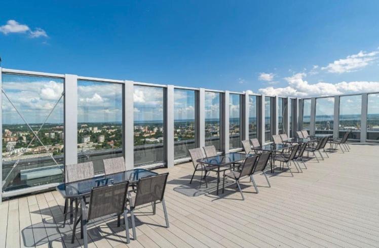 Hanza Tower White 24 & Jacussi & Pool Apartment Stettin